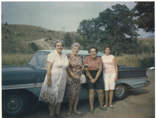 clark_sisters.jpg