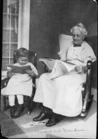img-isabel_and_grandma.jpg img-isabel_and_grandma.jpg