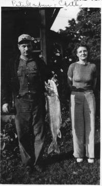 img-pete_and_edith.jpg img-pete_and_edith.jpg