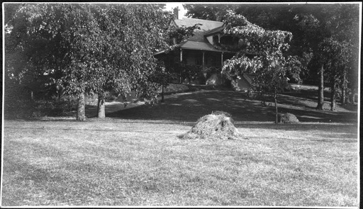 img-the_elms_house.10.jpg img-the_elms_house.10.jpg