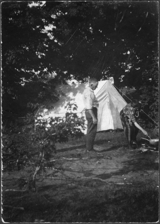 img-two_men_and_a_tent.jpg img-two_men_and_a_tent.jpg